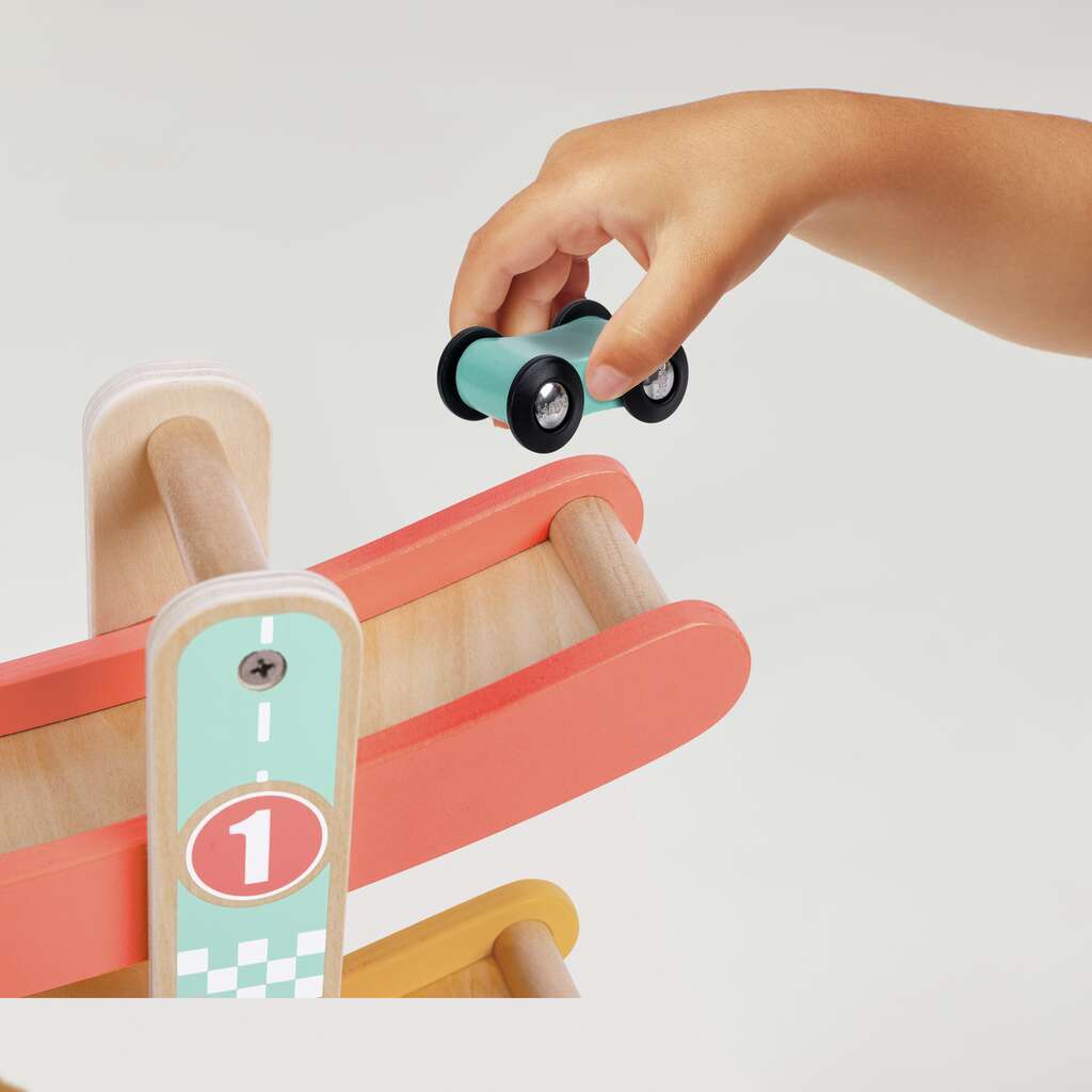 Piste de course et voitures Piste de course et voitures