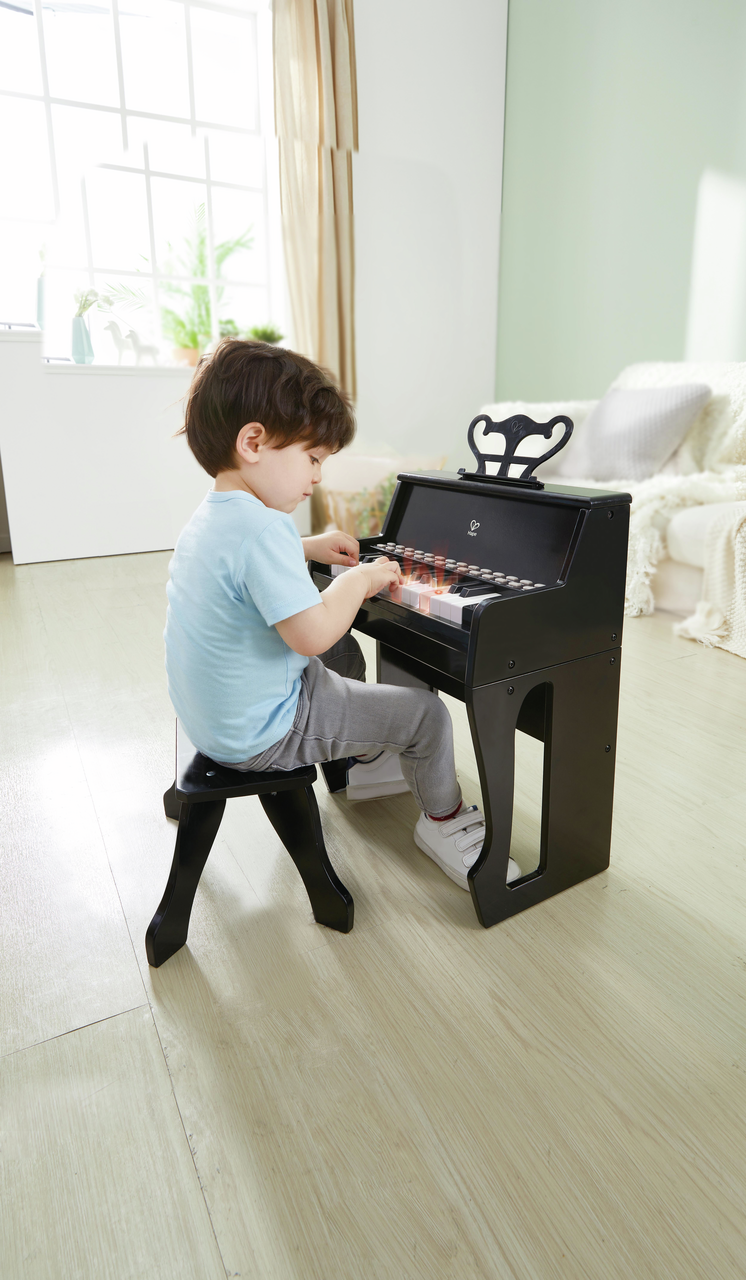 Piano droit avec apprentissage interactif noir Piano droit avec apprentissage interactif noir