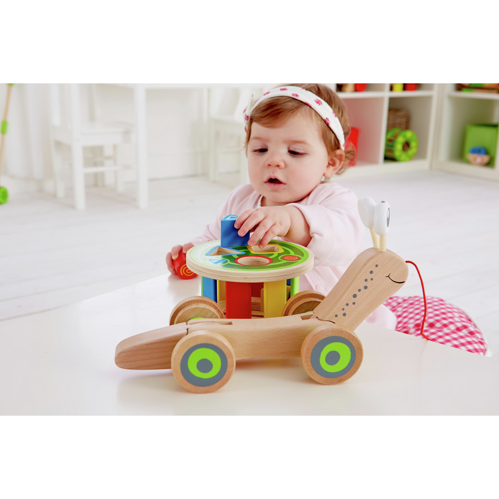 Escargot trieur de formes à promener Escargot trieur de formes à promener