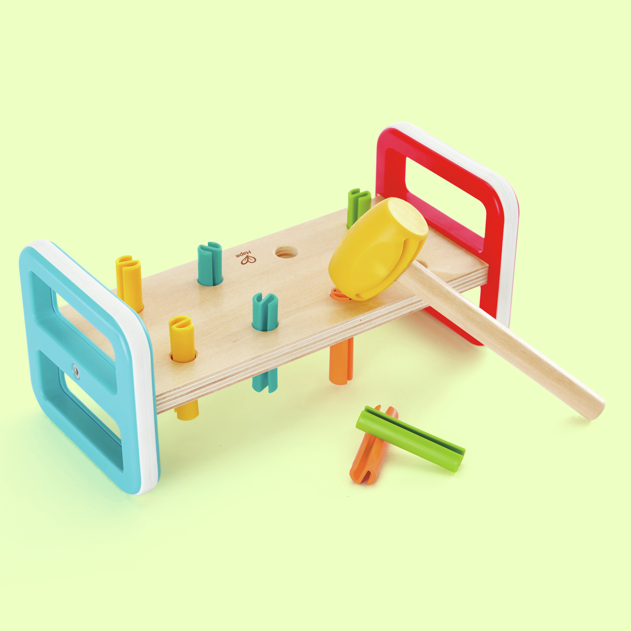 Banc à marteler arc-en-ciel Banc à marteler arc-en-ciel