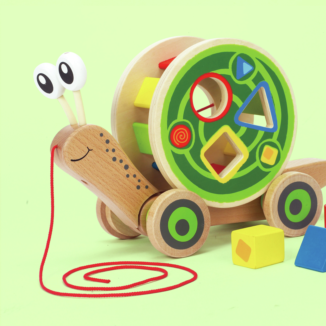 Escargot trieur de formes à promener Escargot trieur de formes à promener