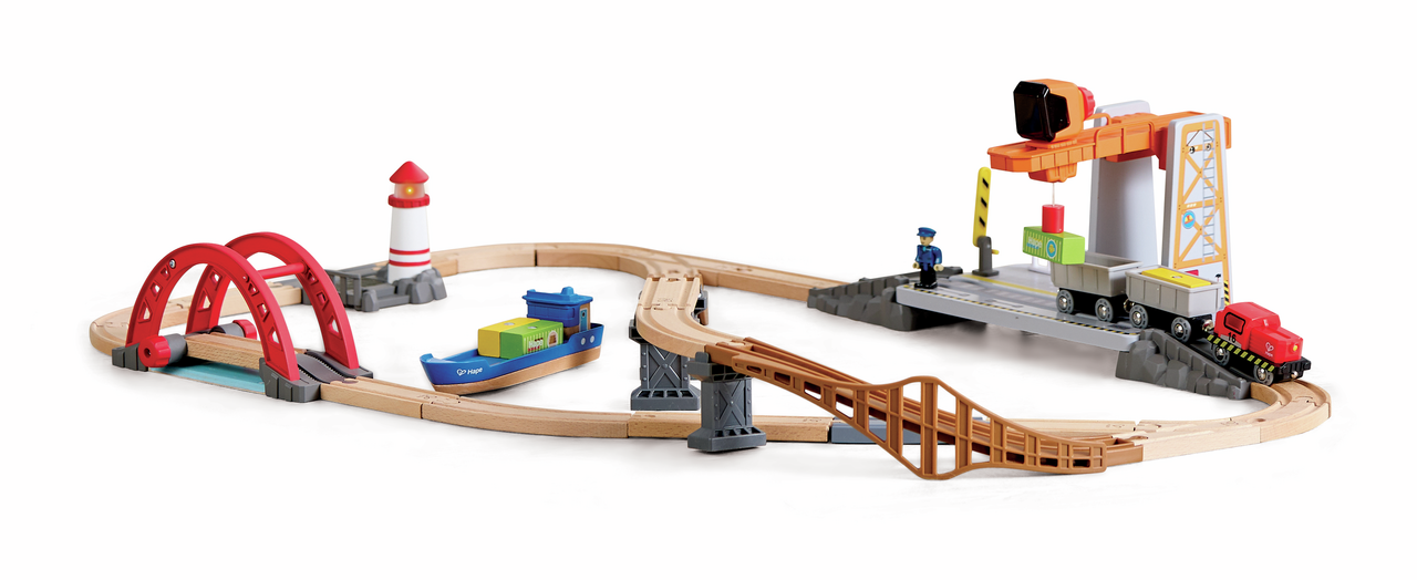 Circuit de train de cargaison avec port maritime