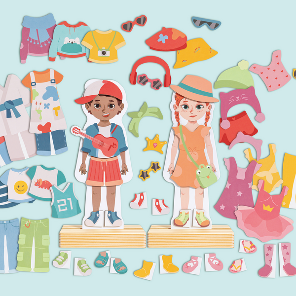 Je m'habille avec mes vêtements aimantés Je m'habille avec mes vêtements aimantés