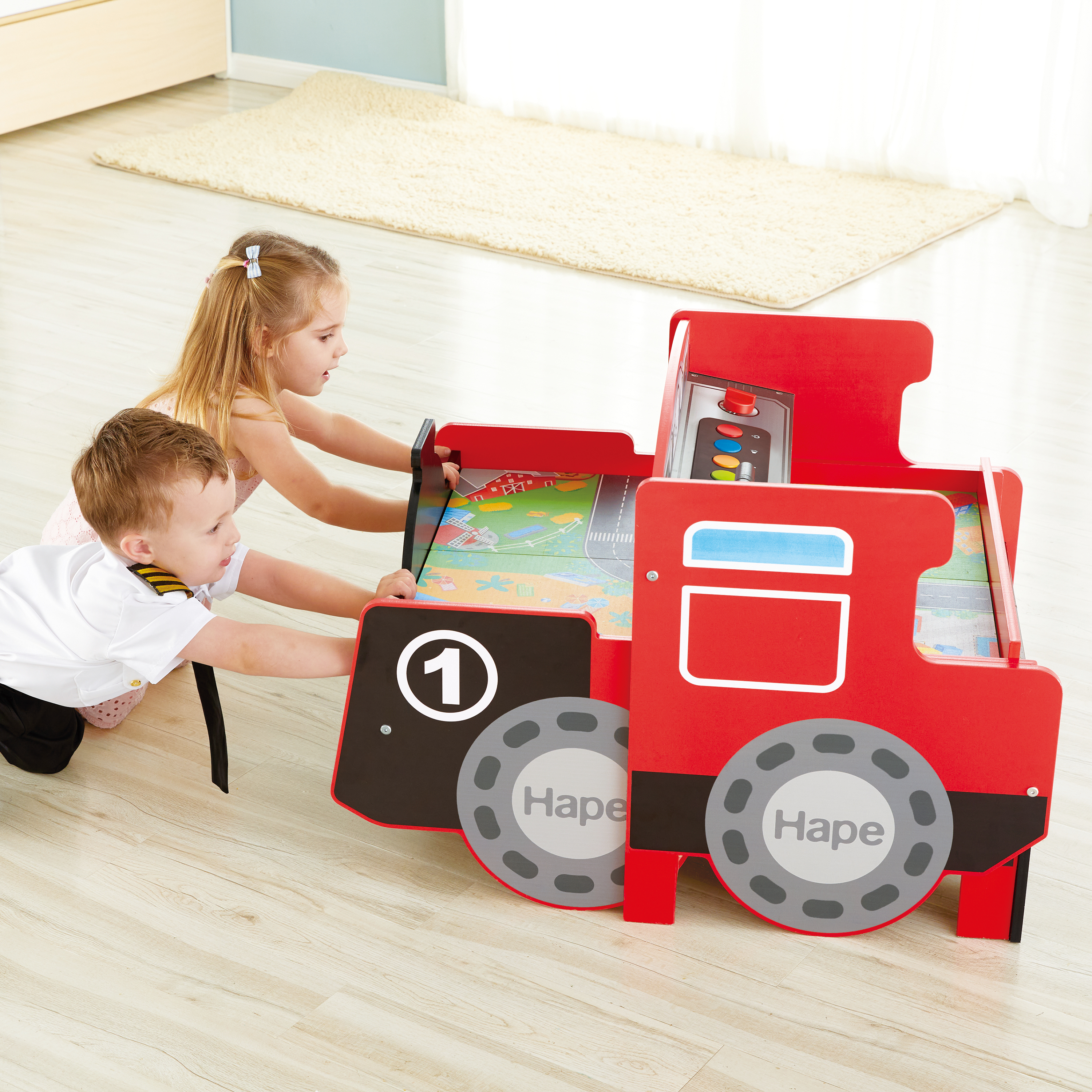 Table train locomotive