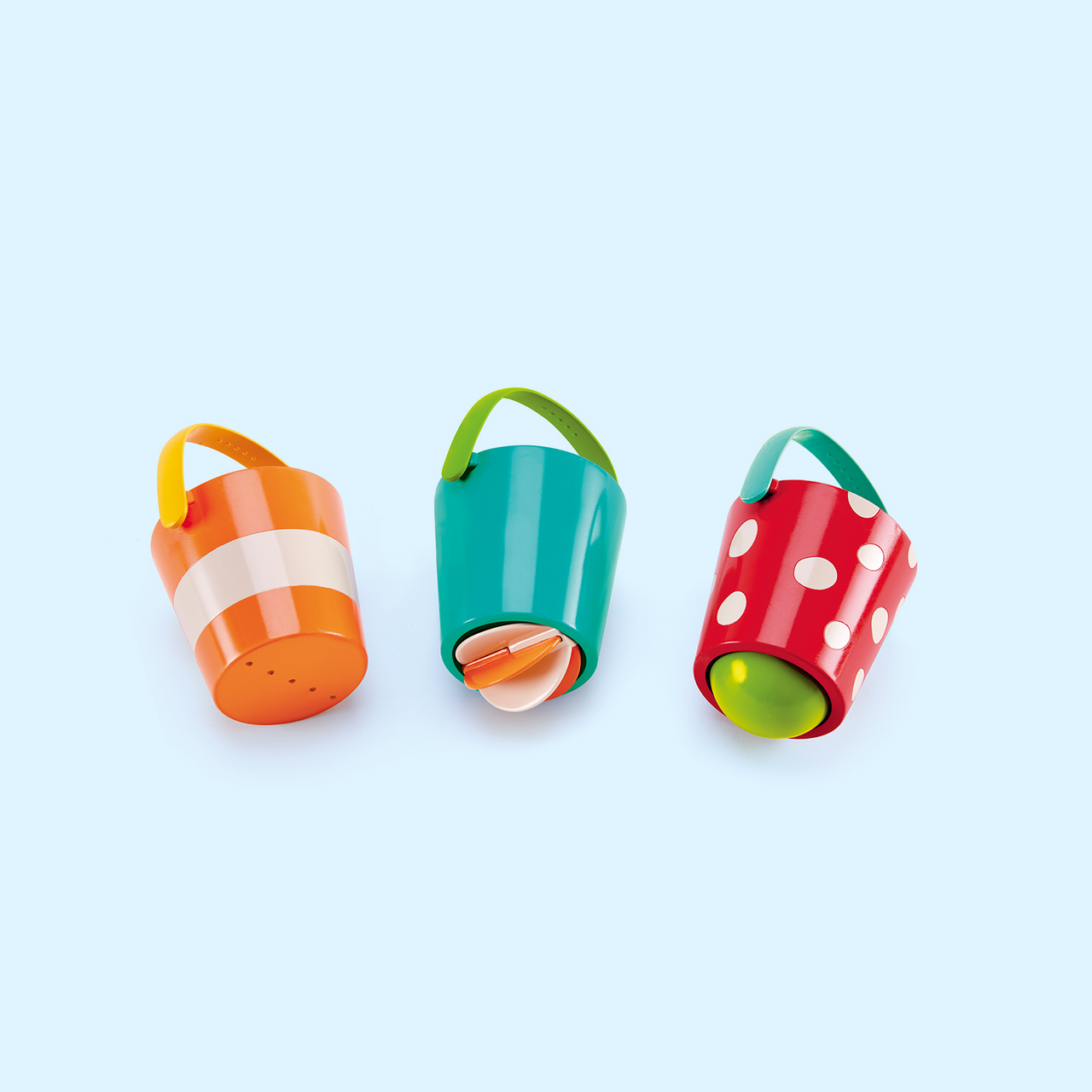 Ensemble de 3 seaux colorés pour le bain Ensemble de 3 seaux colorés pour le bain